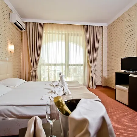 Saint George Palace Отель Свети-Влас