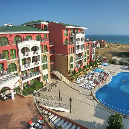 ホテル Saint George Palace