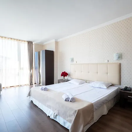 Hotel Saint George Palace 3*