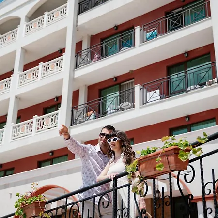 Hotel Saint George Palace 3*