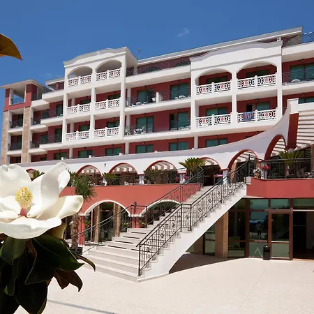 Saint George Palace Hotel 3*