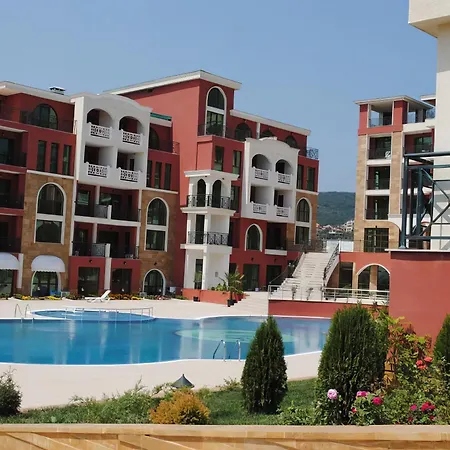 Hotel Saint George Palace 3*