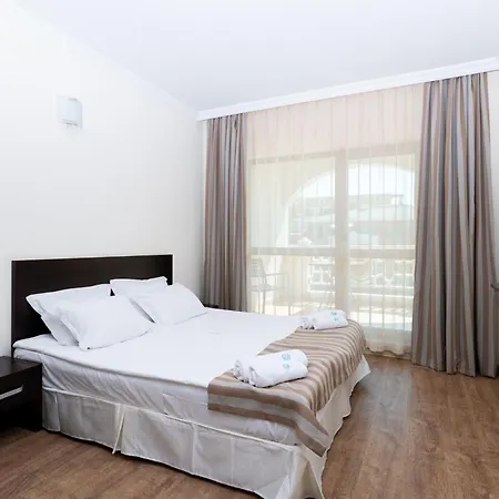 Hotel Saint George Palace 3*