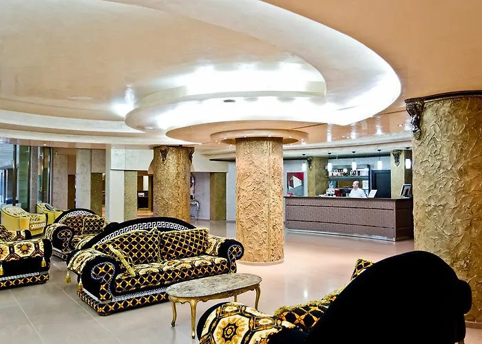 Saint George Palace Otel 3*